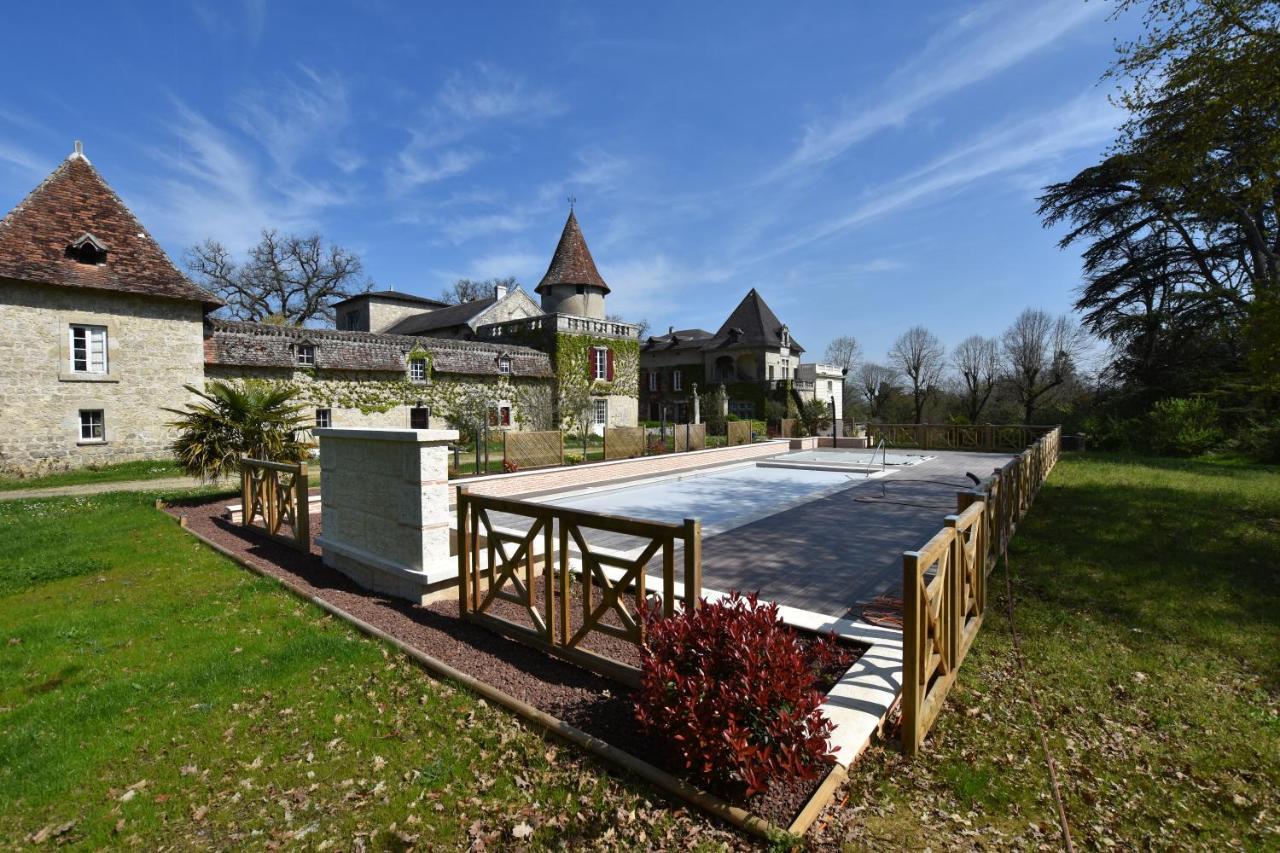 Château De Laroche Bed & Breakfast Vianne Exterior foto
